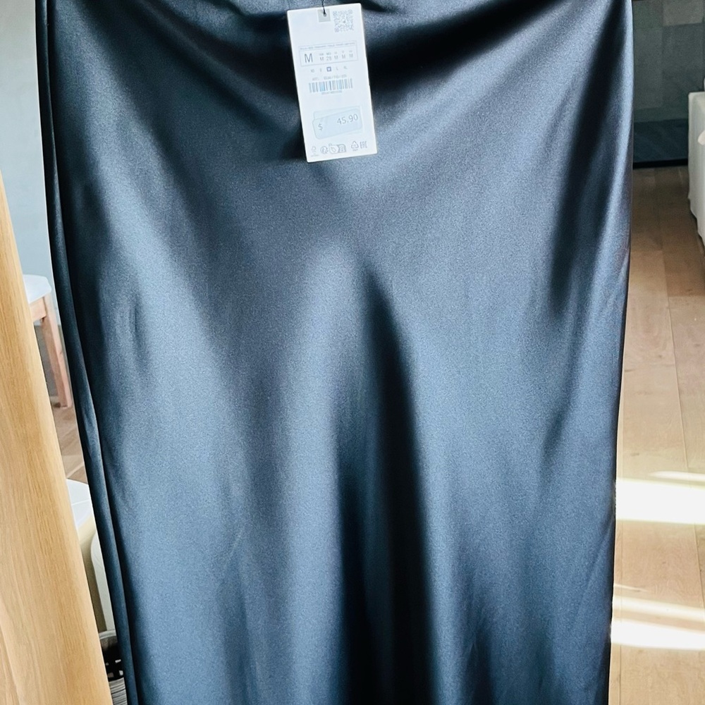 Zara NWT Black Satin Slip Skirt - Women